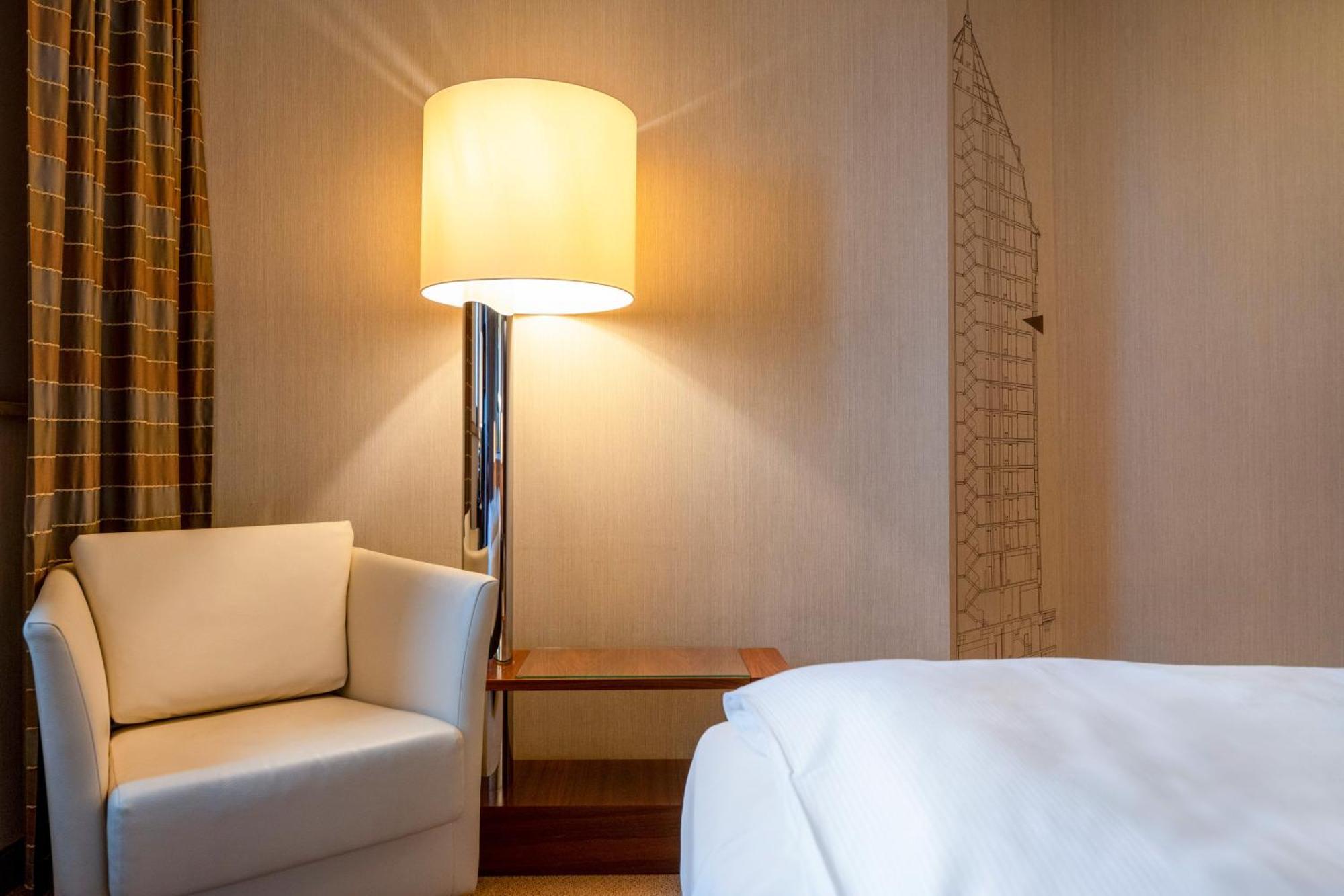 Mövenpick 4*