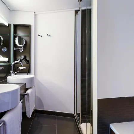 Mövenpick Hotel Hamburg-Harburg Buitenkant foto